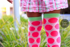 Connie Hanks Photography // ClickyChickCreates.com // pink, chubby, yummy knees