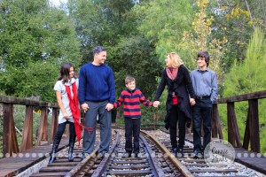 Connie Hanks Photography // ClickyChickCreates.com // family photos, rustic location, posh kids, trains