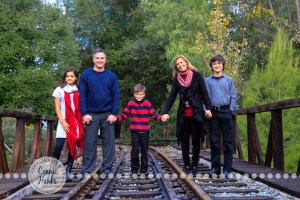 Connie Hanks Photography // ClickyChickCreates.com // family photos at Old Poway Park