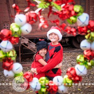 Connie Hanks Photography // ClickyChickCreates.com // family photos, kids, siblings, hats, trains, rustic, park, love, laughter