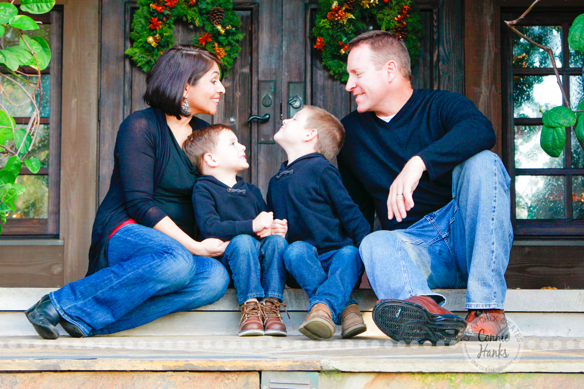 Connie Hanks Photography // ClickyChickCreates.com // family photography 2012