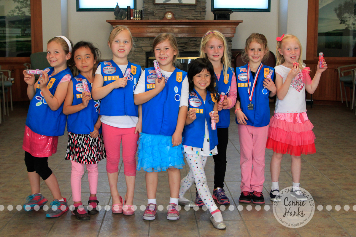 Connie Hanks Photography // ClickyChickCreates.com // Valentine's Day craft for kids, love, tube, stickers, self esteem, positive, Daisy, troop