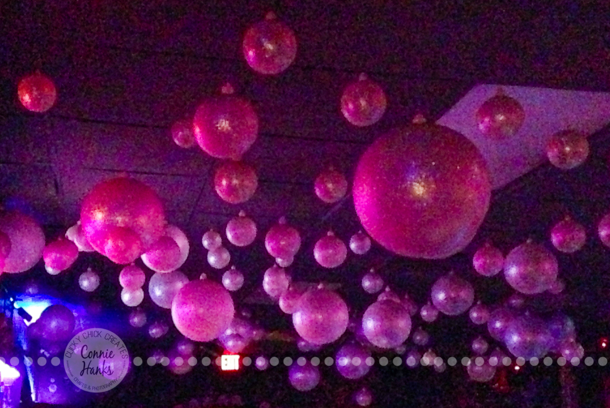 Connie Hanks Photography // ClickyChickCreates.com // Inside San Diego lounge bars