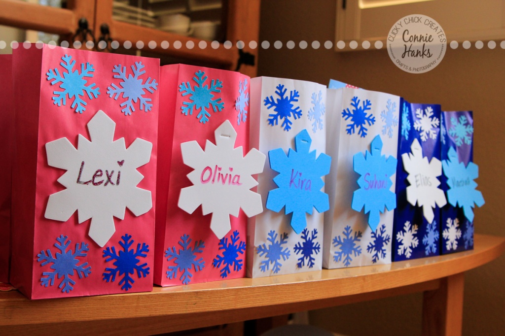 ClickyChickCreates.com // FROZEN party snowflake goodie bags
