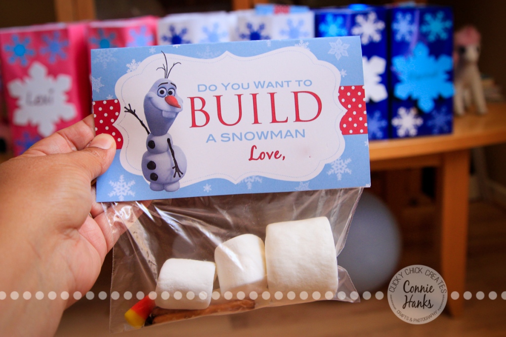 ClickyChickCreates.com // FROZEN "do you want to build a snowman" party goodie bags, marshmallows, pretzels, chocolate chips, candy corn