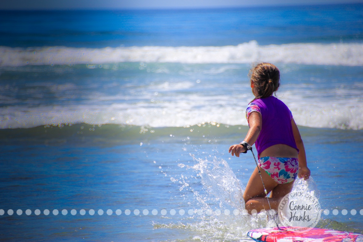 Connie Hanks Photography // ClickyChickCreates.com // boogie boarding family beach day in San Diego, CA