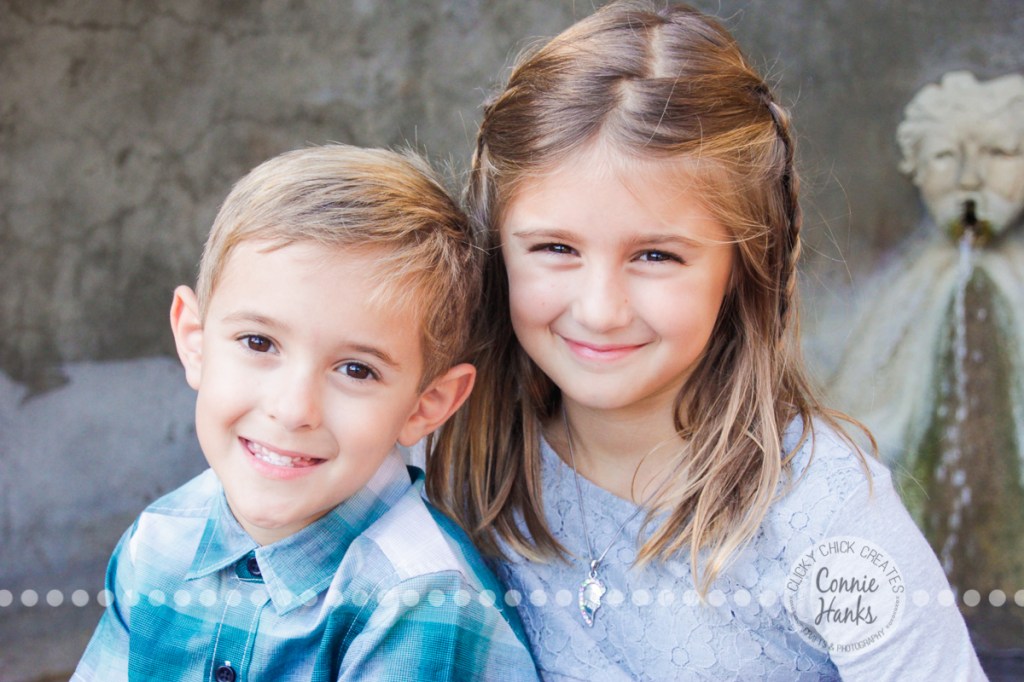 Connie Hanks Photography // ClickyChickCreates.com // Family photography, San Diego, Y Family, Balboa Park, arches
