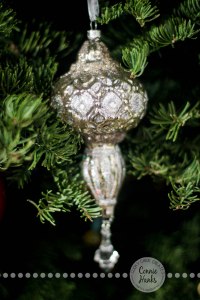 Connie Hanks Photography // ClickyChickCreates.com // Christmas, decorations, ornaments, diptychs, Advent