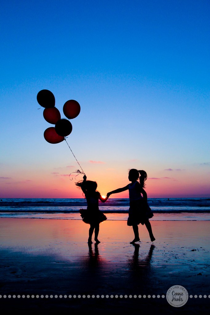 Connie Hanks Photography // ClickyChickCreates.com // Beach Silhouettes with Balloons