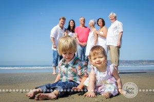 Connie Hanks Photography // ClickyChickCreates.com // multi-generation family on beach in Coronado Island