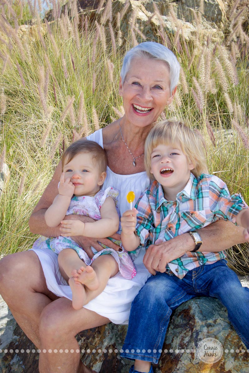 Connie Hanks Photography // ClickyChickCreates.com // multi-generation family on beach in Coronado Island