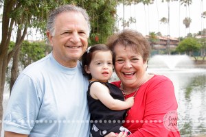 Connie Hanks Photography // ClickyChickCreates.com // San Diego family photo session, beach family photos, multi-generational, extended family, large family