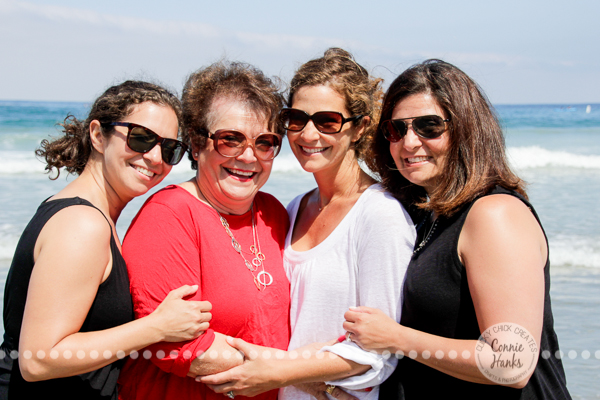 Connie Hanks Photography // ClickyChickCreates.com // San Diego family photo session, beach family photos, multi-generational, extended family, large family