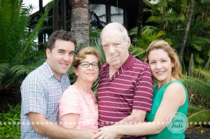 Connie Hanks Photography // ClickyChickCreates.com // San Diego family photo session, family photos, multi-generational, extended family, large family