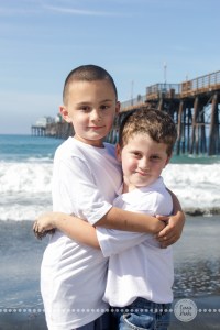 Connie Hanks Photography // ClickyChickCreates.com // San Diego family photo session, family photos, multi-generational, extended family, large family