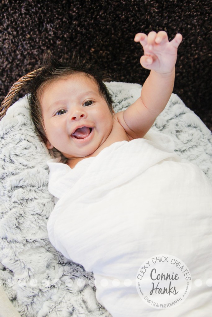 Connie Hanks Photography // ClickyChickCreates.com // San Diego newborn photography, family photo session, family photography, baby boy