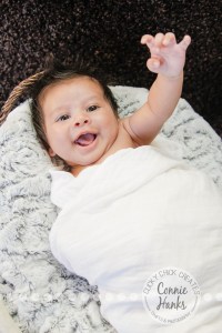 Connie Hanks Photography // ClickyChickCreates.com // San Diego newborn photography, family photo session, family photography, baby boy