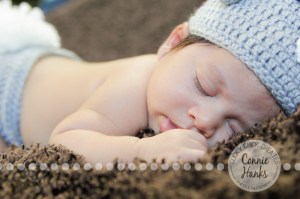 Connie Hanks Photography // ClickyChickCreates.com // San Diego newborn photography, family photo session, family photography, baby boy