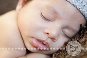 Connie Hanks Photography // ClickyChickCreates.com // San Diego newborn photography, family photo session, family photography, baby boy