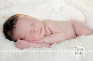 Connie Hanks Photography // ClickyChickCreates.com // San Diego newborn photography, family photo session, family photography, baby girl