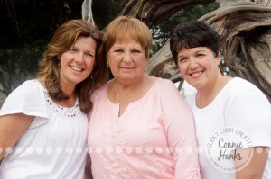 Connie Hanks Photography // ClickyChickCreates.com // San Diego family photo session, multi-generation, family photos,, La Jolla Cove, real photos, family candids