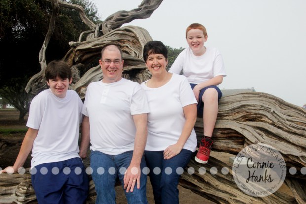 Connie Hanks Photography // ClickyChickCreates.com // San Diego family photo session, multi-generation, family photos,, La Jolla Cove, real photos, family candids
