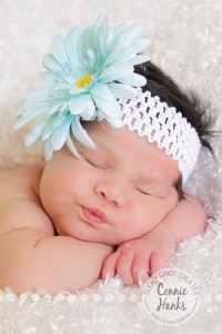 Connie Hanks Photography // ClickyChickCreates.com // newborn, baby photos, San Diego newborn photography, family photo session, family photography, baby girl, siblings