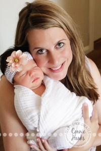 Connie Hanks Photography // ClickyChickCreates.com // newborn, baby photos, San Diego newborn photography, family photo session, family photography, baby girl, siblings