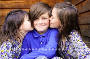 Connie Hanks Photography // ClickyChickCreates.com // family photos, sibling photos, sibling poses, San Diego family photography, family photo session, family photography, rustic park photography, brothers, sisters, siblings