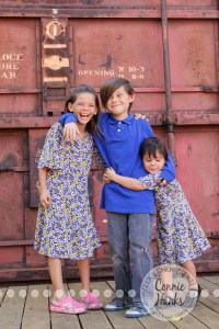 Connie Hanks Photography // ClickyChickCreates.com // family photos, sibling photos, sibling poses, San Diego family photography, family photo session, family photography, rustic park photography, brothers, sisters, siblings