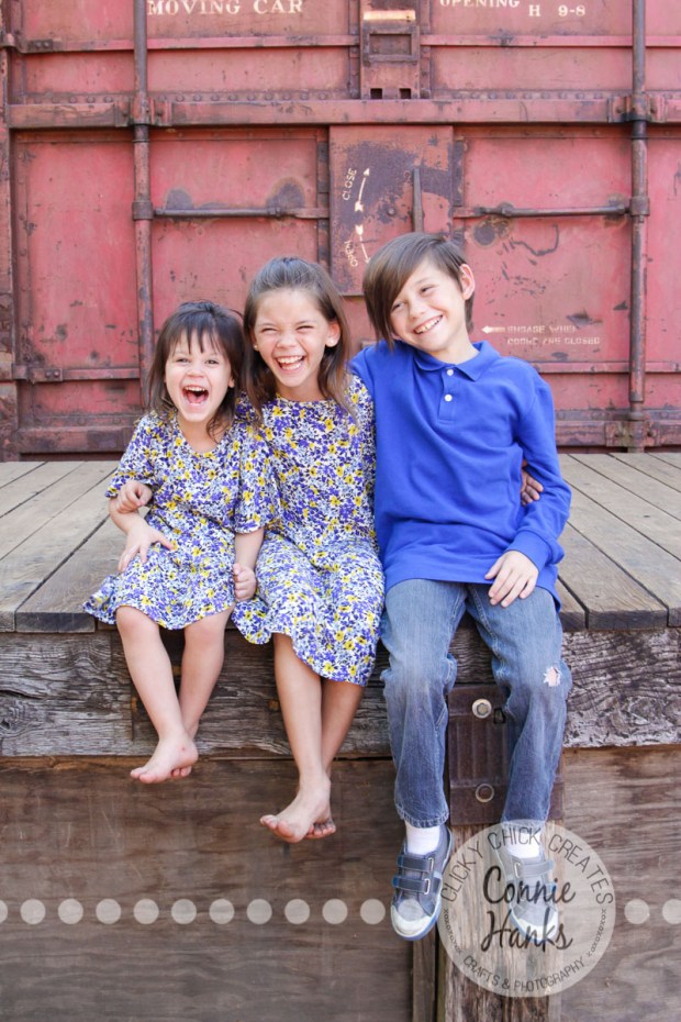 Connie Hanks Photography // ClickyChickCreates.com // family photos, sibling photos, sibling poses, San Diego family photography, family photo session, family photography, rustic park photography, brothers, sisters, siblings