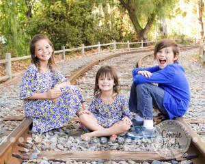 Connie Hanks Photography // ClickyChickCreates.com // family photos, sibling photos, sibling poses, San Diego family photography, family photo session, family photography, rustic park photography, brothers, sisters, siblings