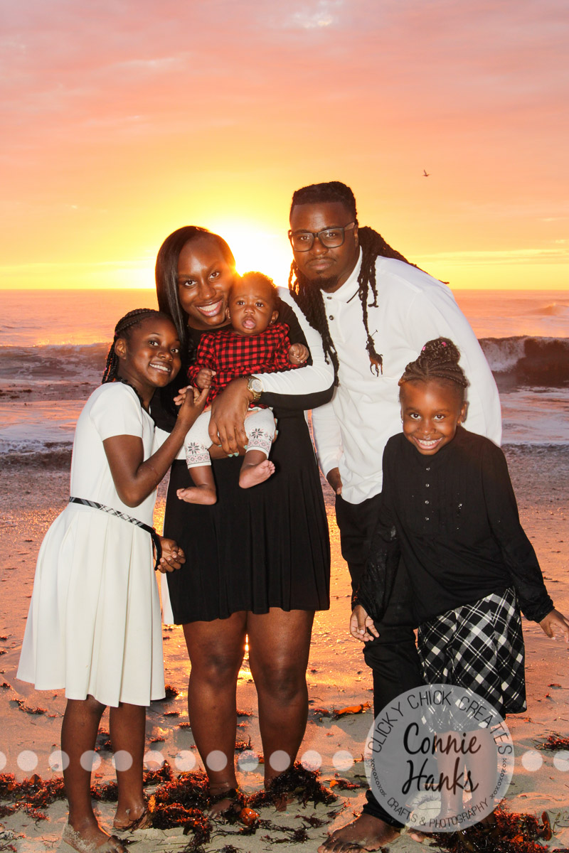 Connie Hanks Photography // ClickyChickCreates.com // family photos, San Diego family photography, family photo session, beach photography, beach sunset photography