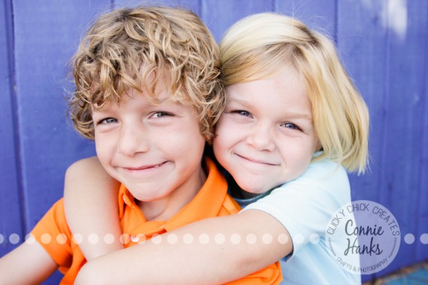 Connie Hanks Photography // ClickyChickCreates.com // family photos, San Diego family photography, family photo session, family photography, colorful doors, Spanish Village, Balboa Park