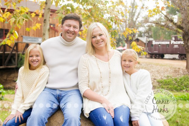 Connie Hanks Photography // ClickyChickCreates.com // family photos, San Diego family photography, family photo session, family photography, rustic park photography