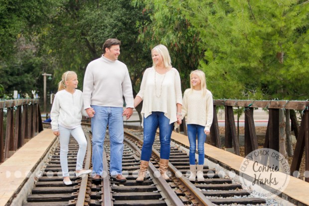 Connie Hanks Photography // ClickyChickCreates.com // family photos, San Diego family photography, family photo session, family photography, rustic park photography