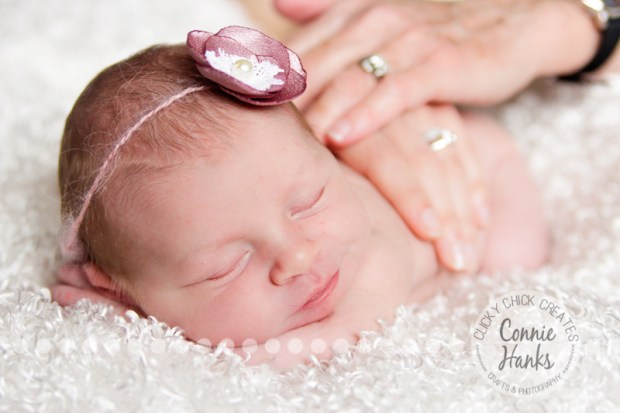 Connie Hanks Photography // ClickyChickCreates.com // newborn, baby photos, San Diego newborn photography, family photo session, family photography, baby girl, family