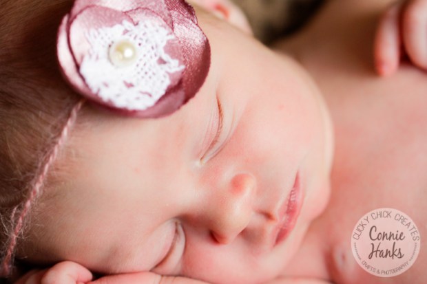 Connie Hanks Photography // ClickyChickCreates.com // newborn, baby photos, San Diego newborn photography, family photo session, family photography, baby girl, family