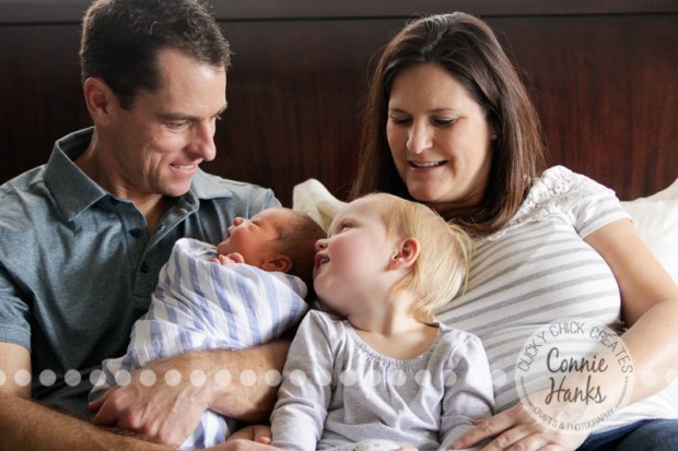 Connie Hanks Photography // ClickyChickCreates.com // newborn, baby photos, San Diego newborn photography, family photo session, family photography, baby girl, family