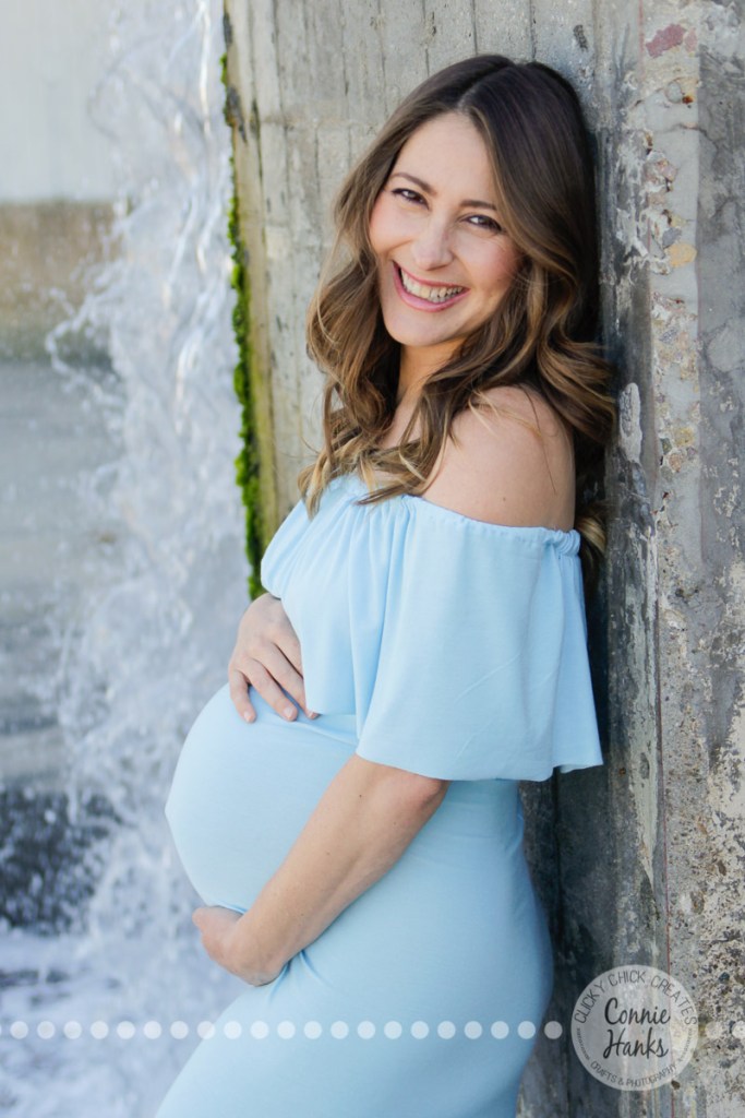 Connie Hanks Photography // ClickyChickCreates.com // maternity photos, belly photos, San Diego maternity photography, pregnancy photo session, maternity photography, beach, La Jolla, CA