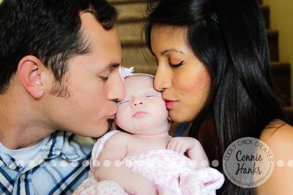 Connie Hanks Photography // ClickyChickCreates.com // newborn photography, baby photos, newborn girl, San Diego newborn photography, family photo session, family photography, baby girl, family