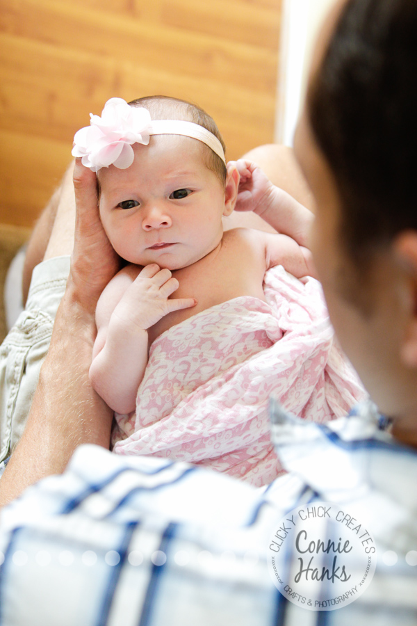 Connie Hanks Photography // ClickyChickCreates.com // newborn photography, baby photos, newborn girl, San Diego newborn photography, family photo session, family photography, baby girl, family