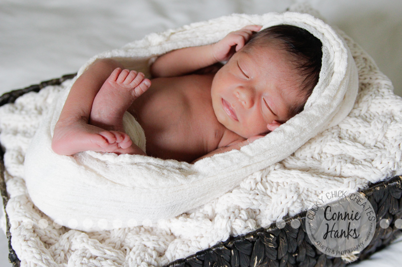Connie Hanks Photography // ClickyChickCreates.com // newborn photography, baby photos, newborn boy, San Diego newborn photography, family photo session, family photography, baby boy, family