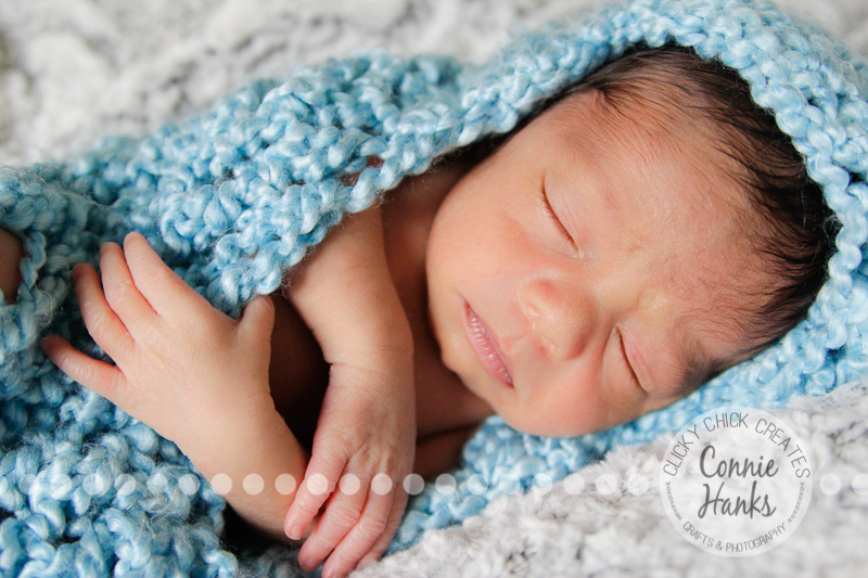 Connie Hanks Photography // ClickyChickCreates.com // newborn photography, baby photos, newborn boy, San Diego newborn photography, family photo session, family photography, baby boy, family