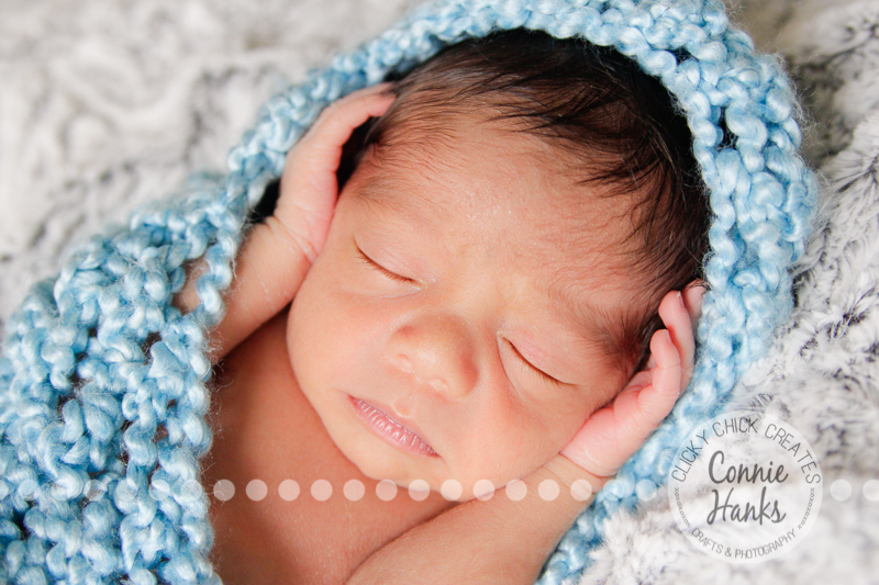 Connie Hanks Photography // ClickyChickCreates.com // newborn photography, baby photos, newborn boy, San Diego newborn photography, family photo session, family photography, baby boy, family