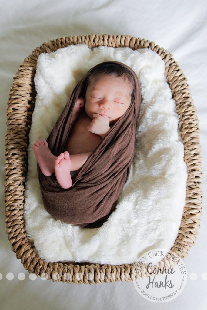 Connie Hanks Photography // ClickyChickCreates.com // newborn photography, baby photos, newborn boy, San Diego newborn photography, family photo session, family photography, baby boy, family