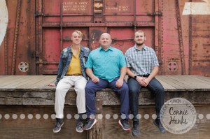 Connie Hanks Photography // ClickyChickCreates.com // family photos, San Diego family photography, multi-generation family photo session, extended family photography, siblings, rustic, Old Poway Park, barn doors