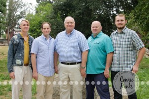 Connie Hanks Photography // ClickyChickCreates.com // family photos, San Diego family photography, multi-generation family photo session, extended family photography, siblings, rustic, Old Poway Park, barn doors