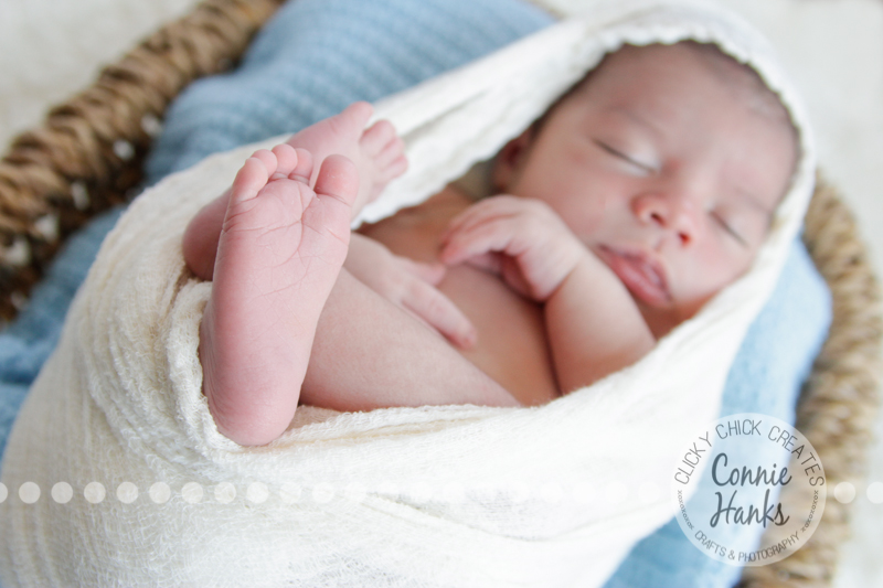 Connie Hanks Photography // ClickyChickCreates.com // newborn photography, baby photos, newborn boy, San Diego newborn photography, family photo session, family photography, baby boy, family