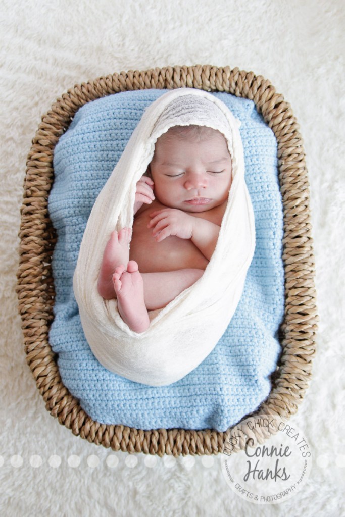 Connie Hanks Photography // ClickyChickCreates.com // newborn photography, baby photos, newborn boy, San Diego newborn photography, family photo session, family photography, baby boy, family